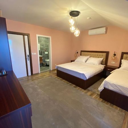 דבאר Hotel Kolonja'S מראה חיצוני תמונה